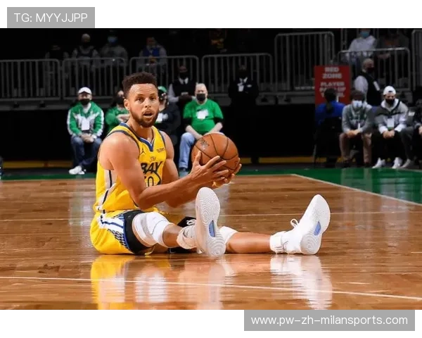 勇士内外结合:跑位变化继续扩展战术包